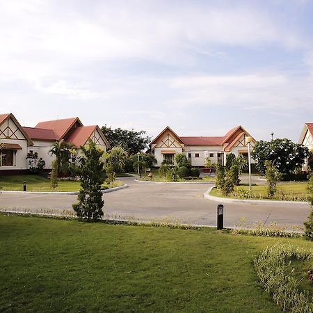 Myat Taw Win Hotel Naypyidaw Værelse billede