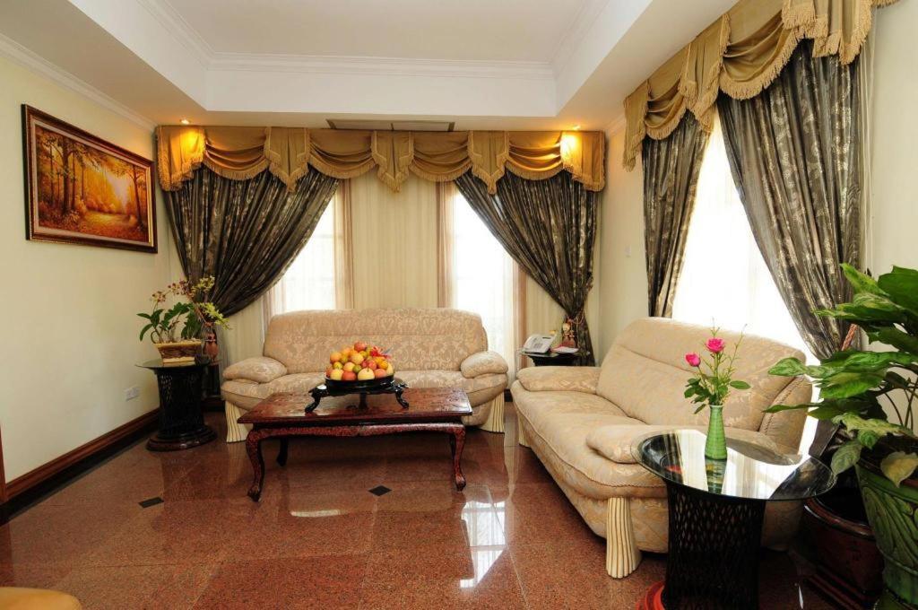 Myat Taw Win Hotel Naypyidaw Eksteriør billede