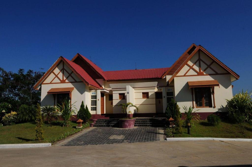Myat Taw Win Hotel Naypyidaw Eksteriør billede