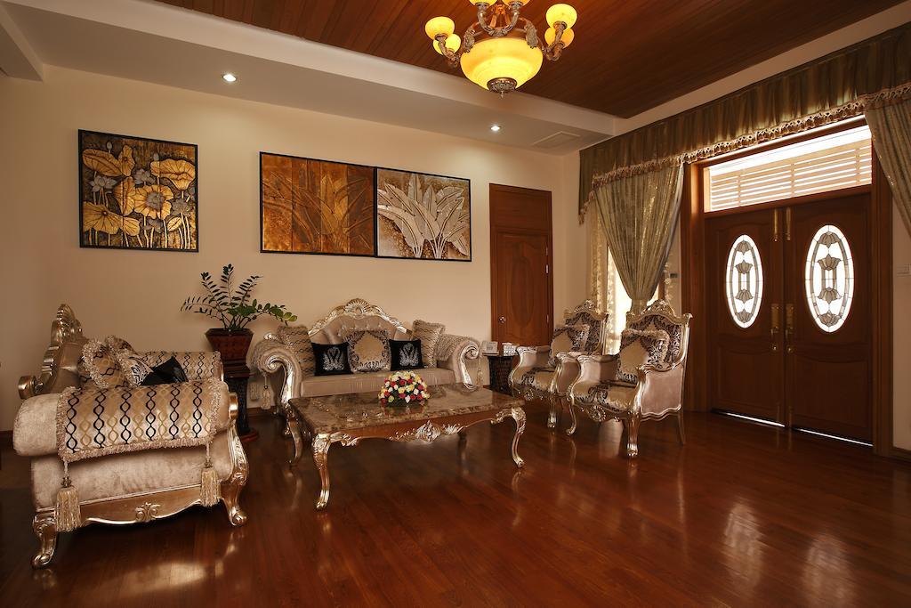 Myat Taw Win Hotel Naypyidaw Værelse billede