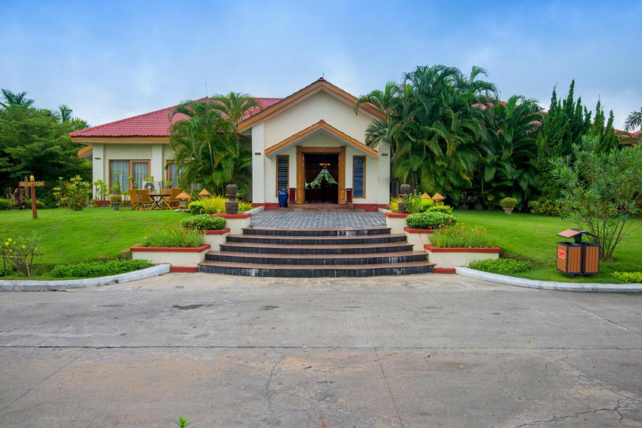 Myat Taw Win Hotel Naypyidaw Eksteriør billede